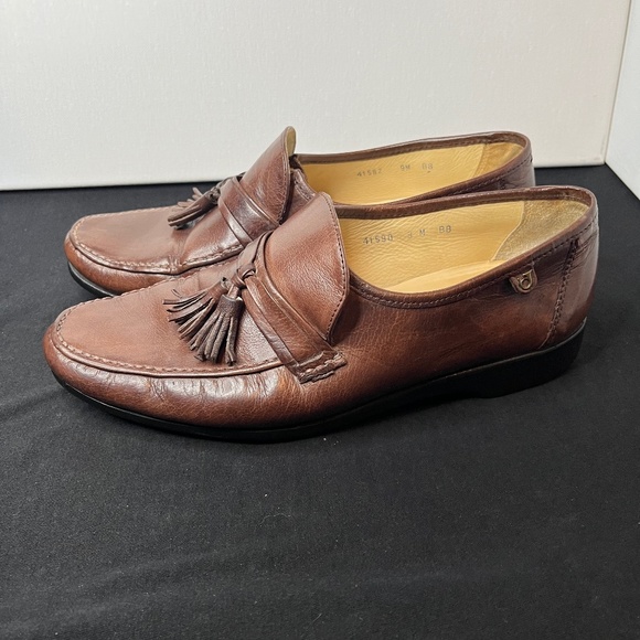 French Shriner Size 9 Brown Leather Loafers with Tassels - Picture 1 of 7